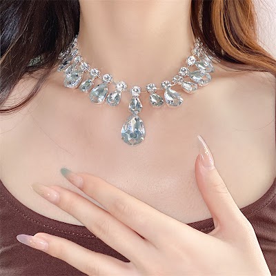 Bộ Vòng Cổ Bông Tai Giọt Nước Đính Đá | Trang Sức Mặc Áo Dài Sang Trọng