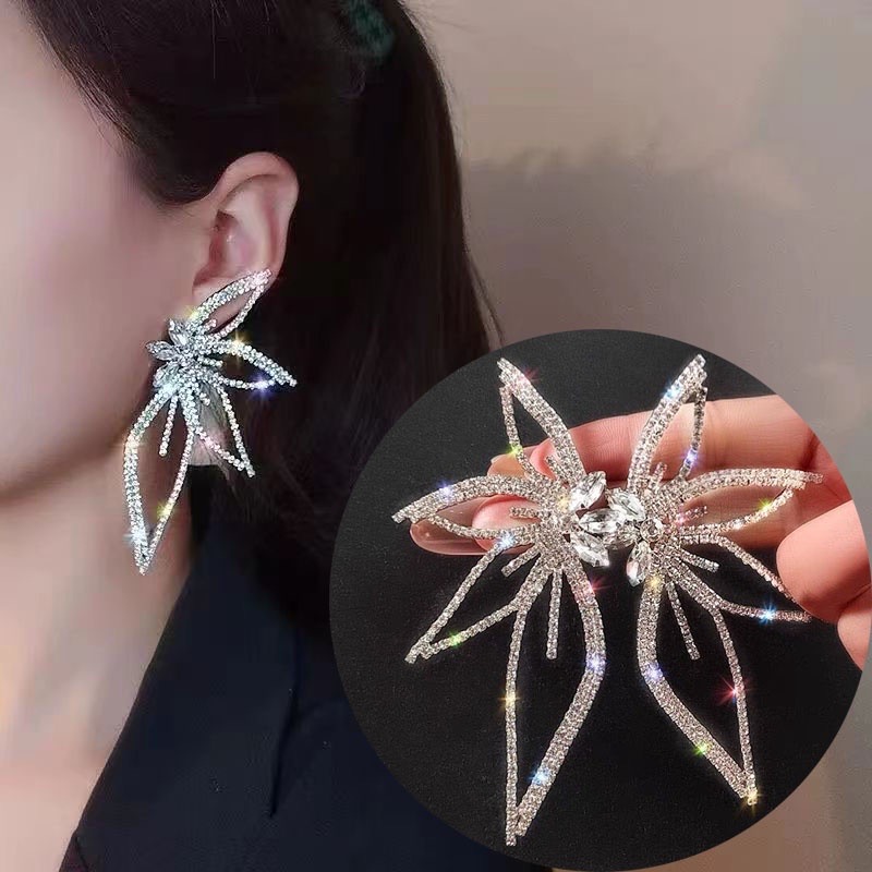 Bông Tai Hoa Kim Cương S925 Cá Tính | Phụ Kiện Áo Dài - Mê Áo Dài