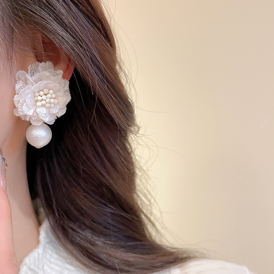 Bông Tai Ngọc Trai Xa Xỉ Thanh Lịch | Trang Sức Mặc Áo Dài - Mê Áo Dài - ảnh chi tiết 7