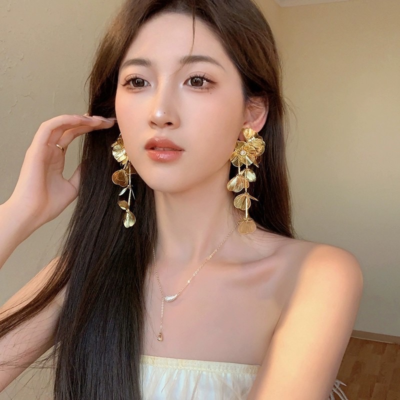 Bông Tai Tua Rua Hoa Phóng Đại Nổi Bật | Trang Sức Mặc Áo Dài Mê Áo Dài - ảnh chi tiết 4