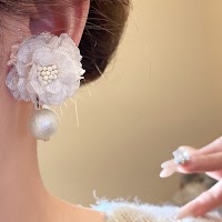 Bộ 10 Bông Tai Hoa Vải Trắng Ngọc Trai Retro | Phụ Kiện Áo Dài - Mê Áo Dài - thumbnail 5