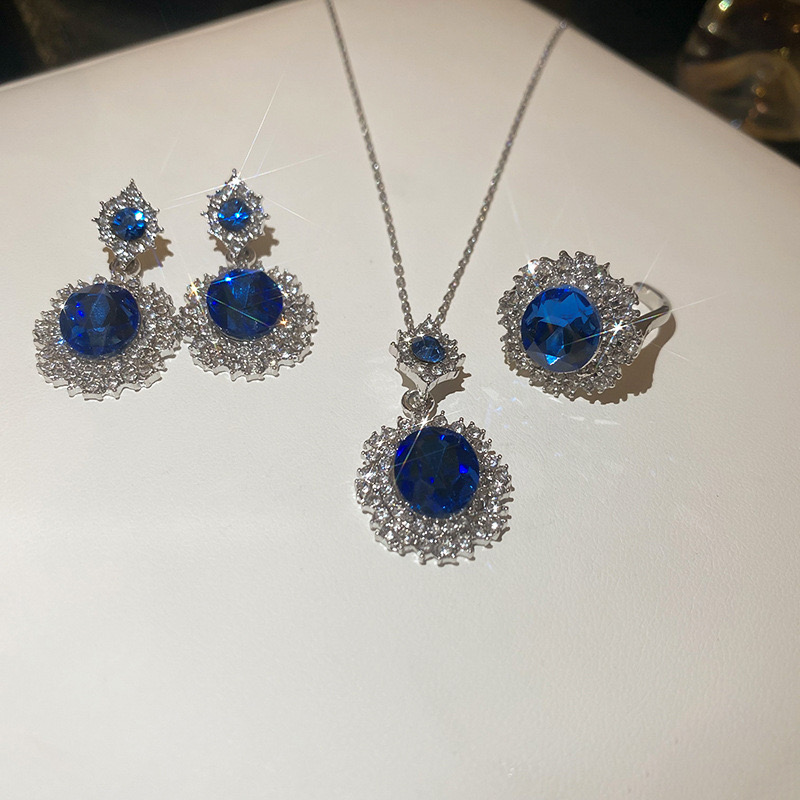 Phụ kiện áo dài — Mê Áo Dài