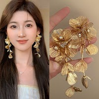Bông Tai Tua Rua Hoa Phóng Đại Nổi Bật | Trang Sức Mặc Áo Dài Mê Áo Dài