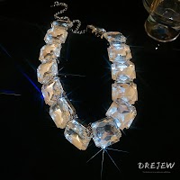 Bộ 3 Trang Sức Hình Vuông Đính Kim Cương | Phụ Kiện Áo Dài - Mê Áo Dài - thumbnail 2