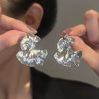 Bông Tai Hình Chiếc Lá Phong Cách Retro | Phụ Kiện Mặc Áo Dài Sang Trọng - thumbnail 3