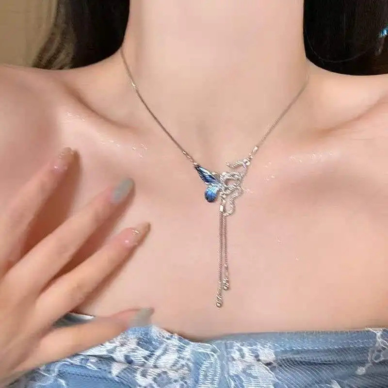 Dây Chuyền Nữ Hình Bướm Trái Tim Thanh Lịch | Phụ Kiện Áo Dài Tinh Tế - ảnh chi tiết 8