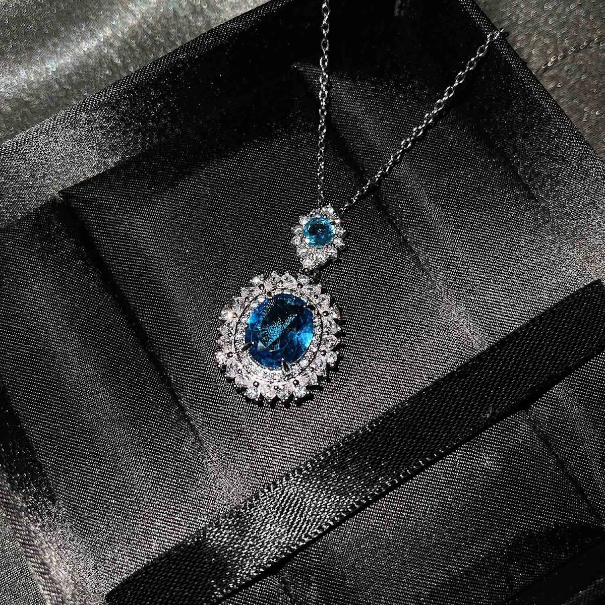 Bộ Trang Sức Zircon Xanh Cổ Điển | Phụ Kiện Áo Dài - Mê Áo Dài - ảnh chi tiết 7