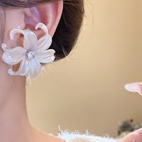 Bộ 10 Bông Tai Hoa Vải Trắng Ngọc Trai Retro | Phụ Kiện Áo Dài - Mê Áo Dài - thumbnail 7