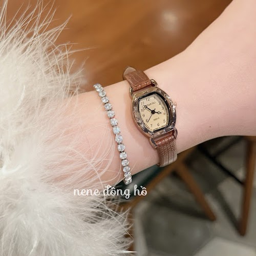 Áo Dài Mùa Hè: Phụ Kiện Đẹp Tặng Mẹ Trong Ngày Vu Lan