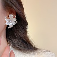 Bông Tai Ngọc Trai Xa Xỉ Thanh Lịch | Trang Sức Mặc Áo Dài - Mê Áo Dài - thumbnail 5