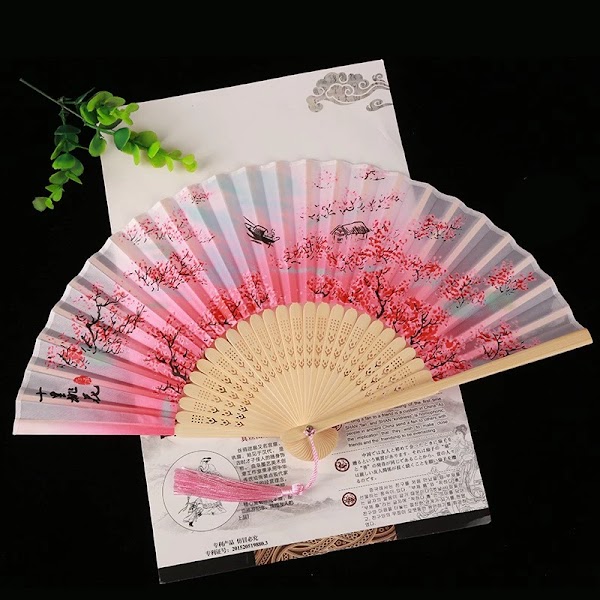 Áo Dài Phục Sinh – Phụ Kiện Trang Nhã Đi Lễ Nhà Thờ
