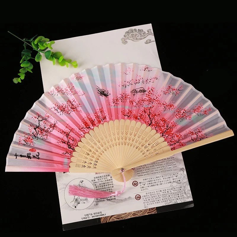 Áo Dài Phục Sinh – Phụ Kiện Trang Nhã Đi Lễ Nhà Thờ