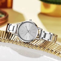 Đồng Hồ Kỹ Thuật Số Nữ Sang Trọng | Phụ Kiện Thời Trang Phối Áo Dài Tinh Tế - thumbnail 7