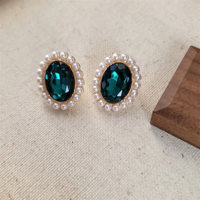 Bộ Trang Sức Ngọc Trai & Ren Ngọc Lục Bảo | Phụ Kiện Áo Dài Sang Trọng