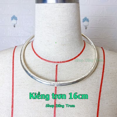 Kiềng Bạc Tròn Cổ Điển | Phụ Kiện Chụp Ảnh Áo Dài Ấn Tượng