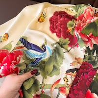 Khăn Lụa Satin Họa Tiết Hoa Mùa Xuân Cao Cấp | Phụ Kiện Mê Áo Dài - thumbnail 4