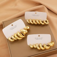 Set Trang Sức Ngọc Trai 3 Chi Tiết | Dây Chuyền, Lắc Tay, Bông Tai Quyến Rũ - thumbnail 5