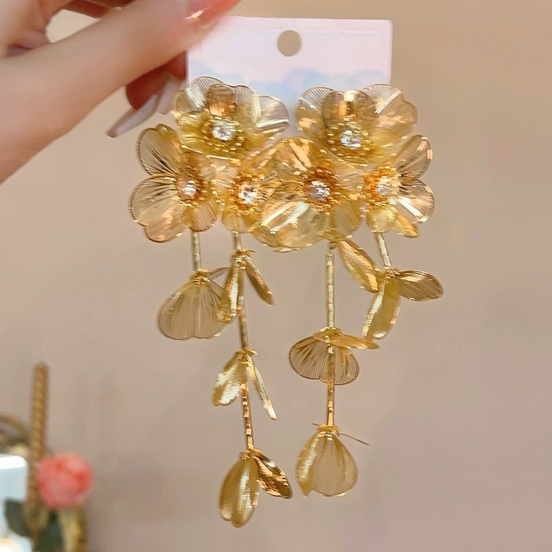 Bông Tai Tua Rua Hoa Phóng Đại Nổi Bật | Trang Sức Mặc Áo Dài Mê Áo Dài - ảnh chi tiết 5